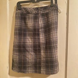 Grey plaid wool skirt